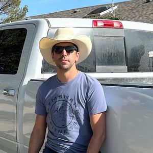 Meet your Posher, Marc